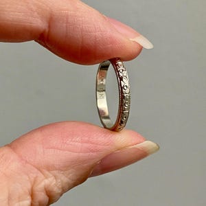 The 18k White Gold Vintage Wedding Band with Etched continuous Blossom Pattern- Zurich Band - size 5.75