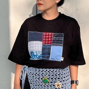 Återvunnen lapptäcke-t-shirt – Hållbar skjorta – Miljövänligt mode - Andningsbar unik t-shirt - Avslappnad t-shirt för honom/henne - Unisextopp