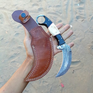 Custom Hand Forged Damascus Steel Karambit Knife,Bowie Knife,Best Personalized  Father&#39;s Day gift Anniversary Gift Groomsman  Gift For him