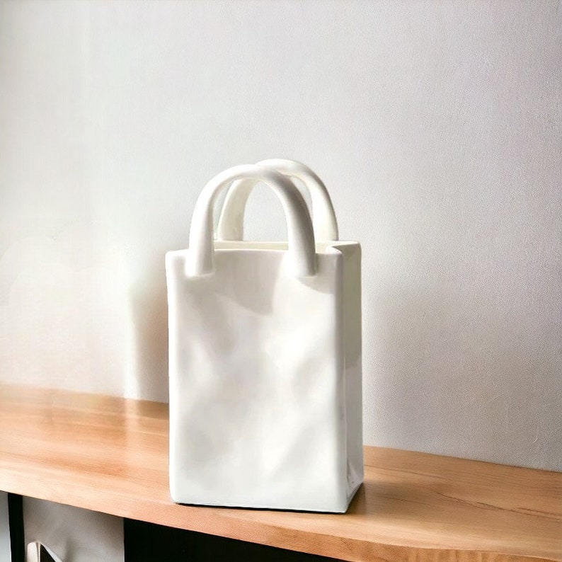 Nordic Portable Vase Bag-Shaped Vase White Ceramic Vase Modern Vase Home Decor Living Room Decoration Flower Pots B