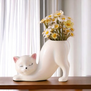 Cat-Shaped Vase | Adorable Cat Flower Pot | Modern Vase | Planter Pot | Resin Vase | Home Decor | Living Room Decor | White Vase