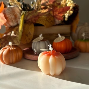 Pumpkin Soy Candle Decor, Pumpkin Shaped Candle, Fall Decor, Thanksgiving decor, Halloween decor, Unique Candle gift, Autumn decor