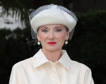 Ivory Pearls Beret Veil White Pearls Beret Perl Embellished Hat Pearl Wool Beret Warm Hat French Beret Elegant Hat Pearl Beaded Beret Veil