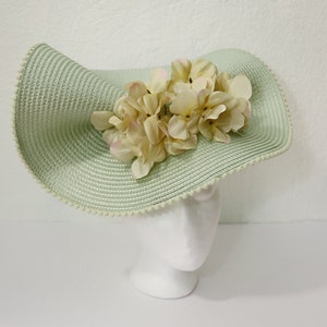 Sage Green Kentucky Derby Hat Beige Wedding Fascinator Big hydrangea Flower Hat Tea Party Royal Ascot  Cashew Fascinator Pastel Green Hat