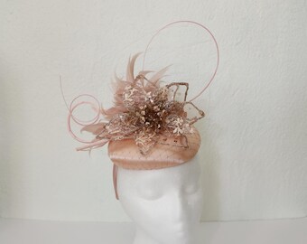 Rose Gold Fascinator Wedding Guest Hat Peach Tea Party Fascinator Blush Kentucky Derby Hat Pale Pink Fascinator Feathers Hat Shimmering Hat