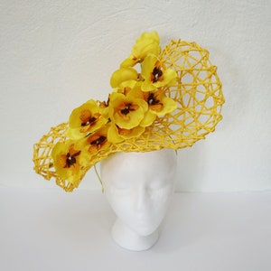 Yellow Straw Hatinator Wedding Guest Party Yellow Orchid Flower Hat Garden Party Yellow Fascinator Church Pink Kentucky Derby Hat Luncheon