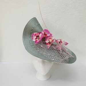 Sage Green Kentucky Derby Hat Pink Wedding Fascinator Orchid Flower Hat Tea Party Royal Ascot Pale Green Fascinator Pastel Green Hat Pink
