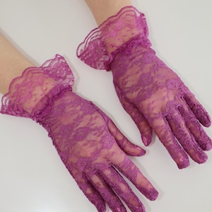 Grape Wrist Length Short Berry Lace Gloves Opera Sheer Gloves Lilac Party Mesh Lace Short Gloves Wedding Formal Ball Purple Gloves Prom