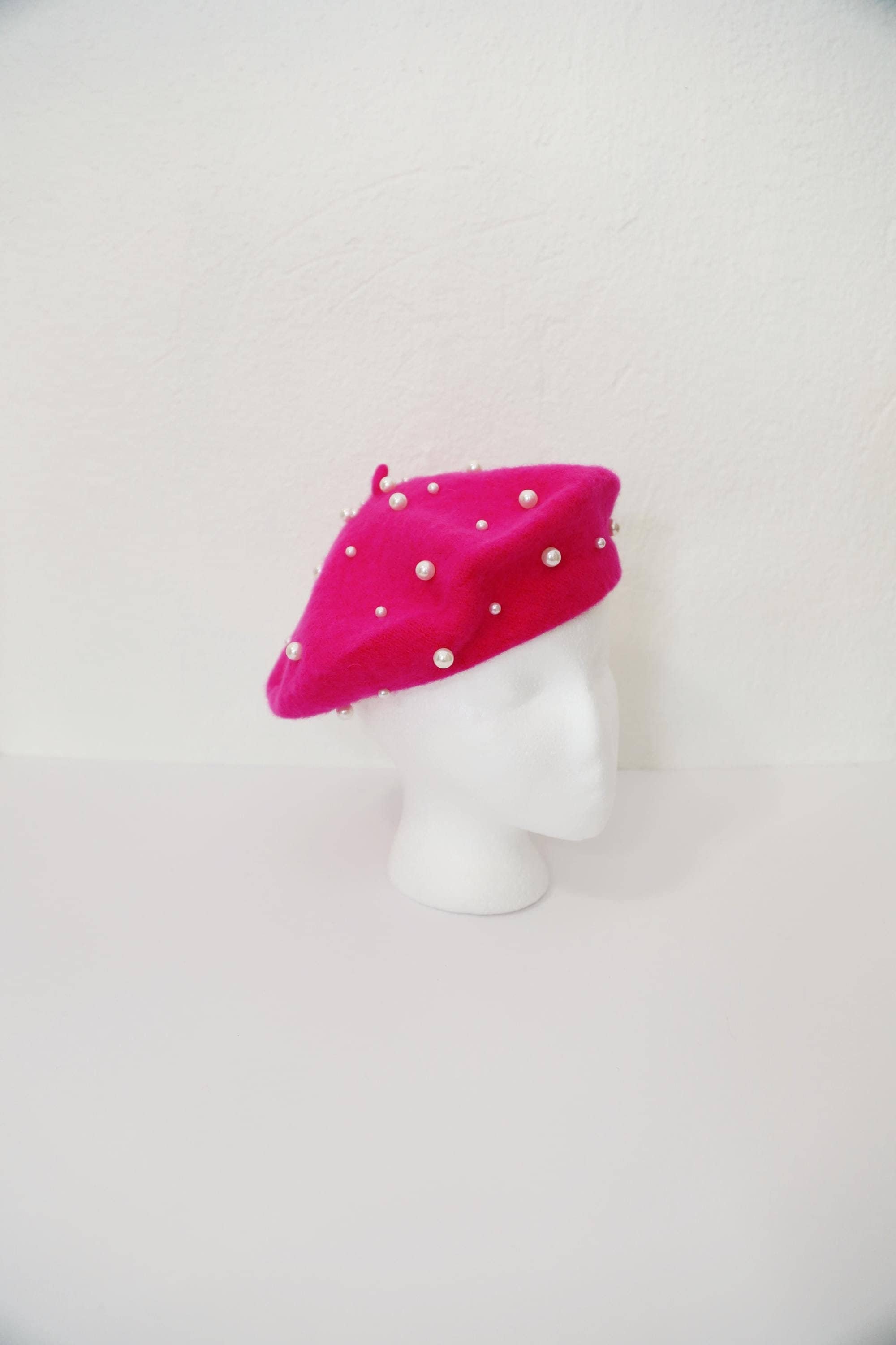 Hot Pink Beret With Pearls White Pearls Beret Perl  display picture 1