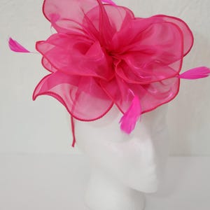 Hot Pink Fascinator Kentucky Derby Organza Hat Rose Wedding Guest Hat Fuchsia Headband Tea Party Hat 1920s Pillbox Feathers Veil Pink Hat