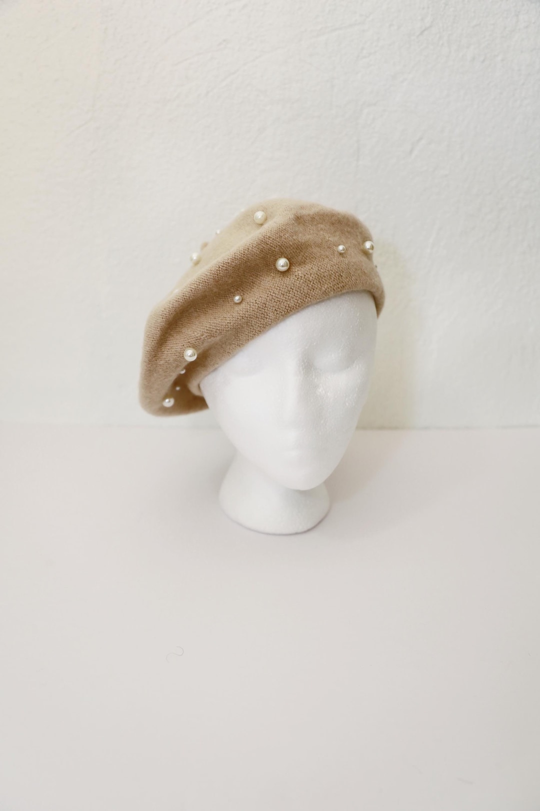 Beige Beret With Pearls White Pearls Beret Perl Embellished  display picture 1