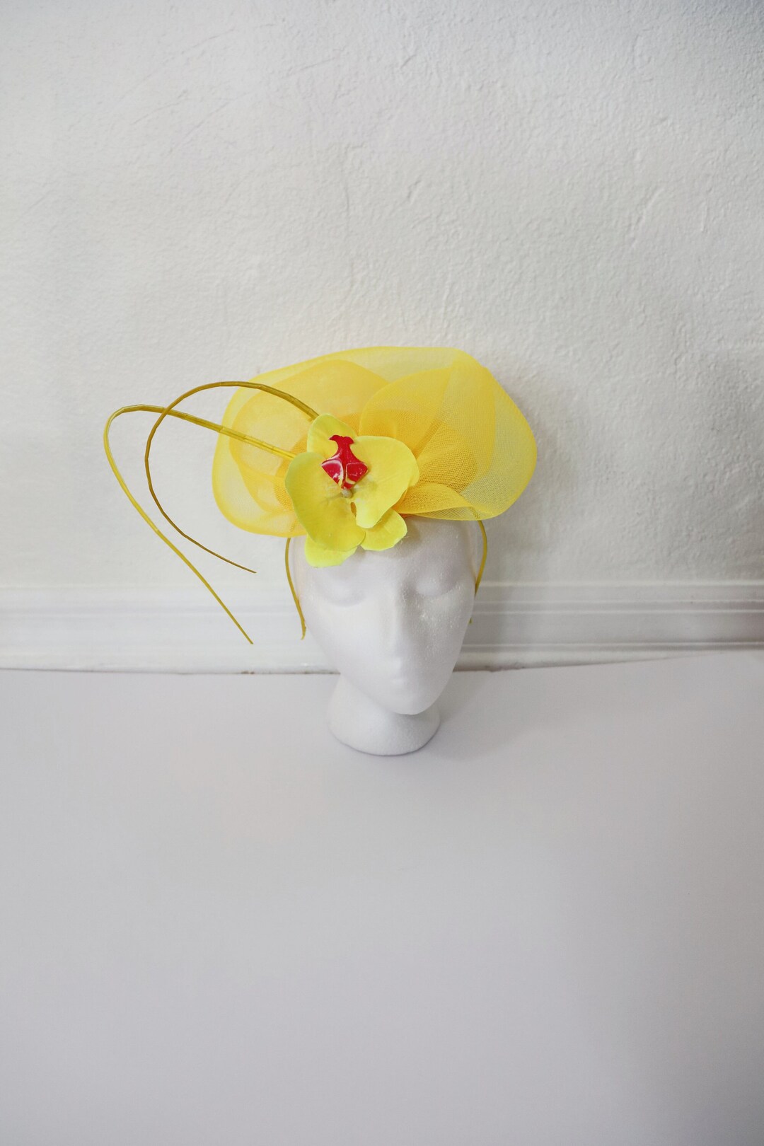 Yellow Orchid Fascinator Kentucky Derby Mesh Hatinator  display picture 3