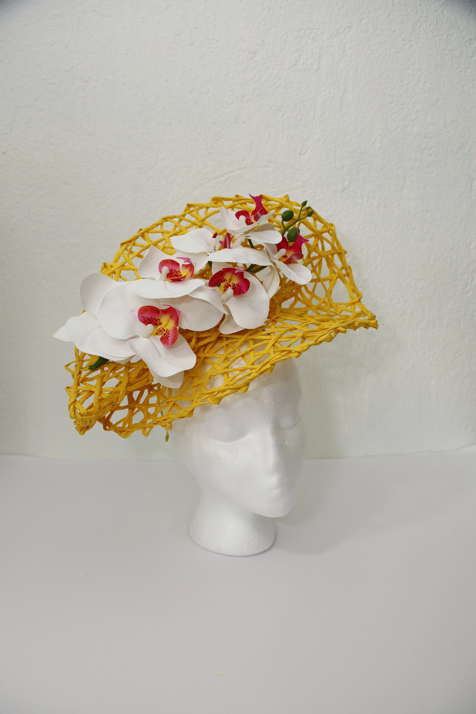 Yellow Kentucky Derby Hatinator White Orchid Flower  display picture 1