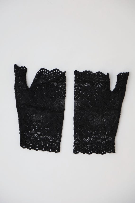 Gants Mitaines En Dentelle - Achetez à Déguisements Bacanal - 9