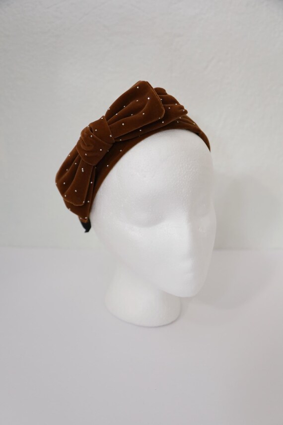 Elegant Brown Velvet Headband with Crystal Accents Amazon.com : Atoden Pearl Headband Brown Knotted Rhinestone  main image 2