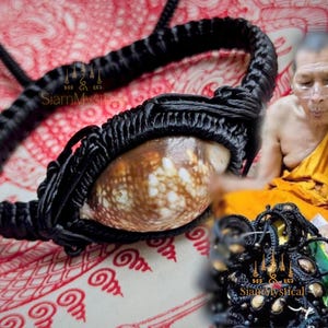Luck & protection - Positive aura - Sacred Bracelet Blessed by Luang Pho Sila • Magical Shell Amulet from Thamma Uthayan Temple