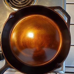 Polished smooth Lodge cast iron pan