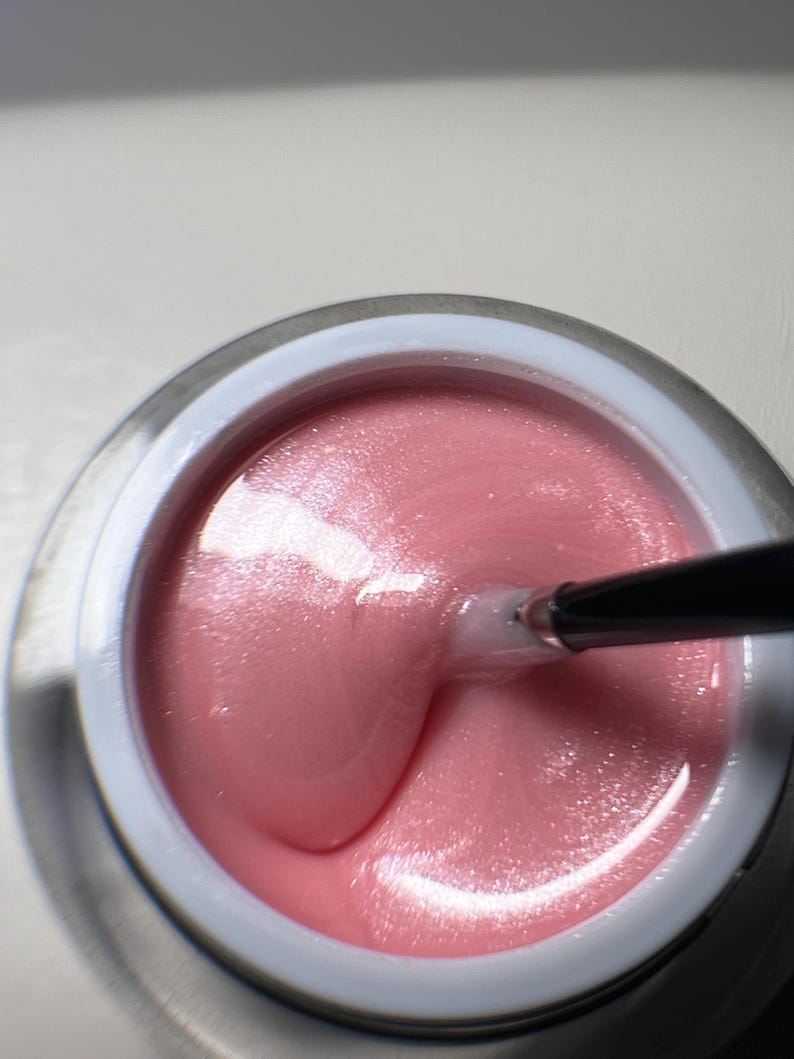 Gel constructor Shimmer 26: Extensión de uñas sin hema, modelado fuerte imagen 6