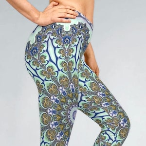 UV-Reactive Psychedelic Mandala Abstract Fractal Print Leggings Trippy Leggings Yoga Tights Festival Leggings Festival Clothing Burning Man