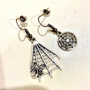 Spider Web Earrings | Gothic Jewelry| Silver Earrings
