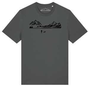 Vild vänlighet Promenad med Berner Sennenhund T-shirt Herr, Tillverkad av ekologisk bomull, Minimalistisk Design