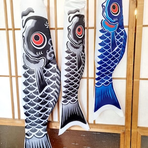 Koinobori Japanese Wall Art – Black Blue Carp Fish Boys&#39; Day Decoration – Traditional Windsock Tapestry, 2 Sizes