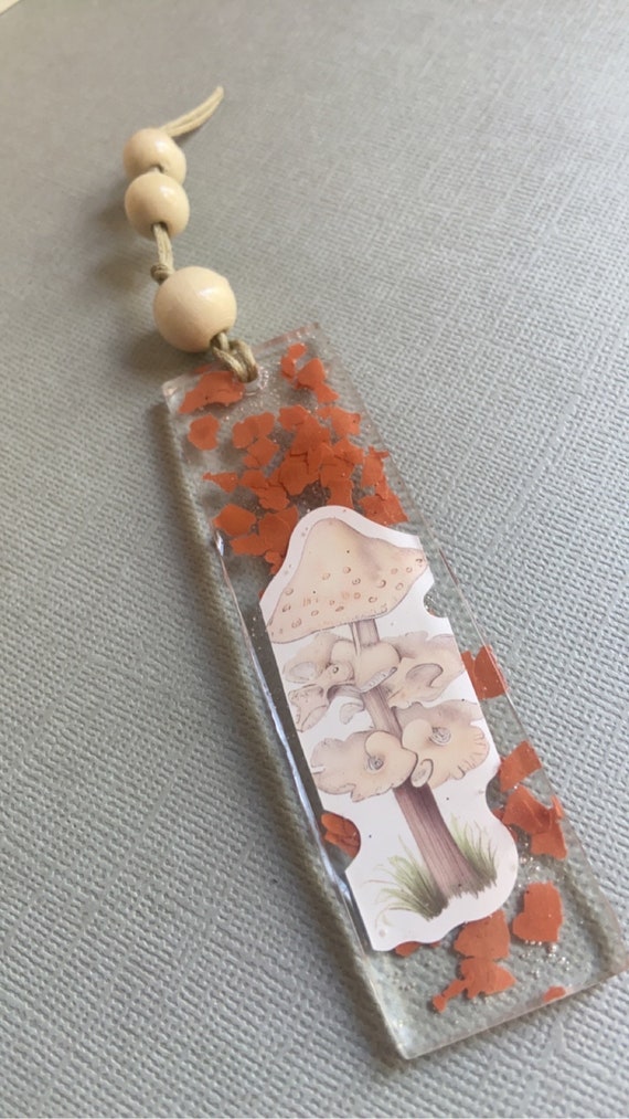 Mushrooms Beaded Bookmark : Peter Pauper Press: : Stationery & Office Supplies - View #13