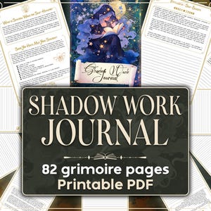 Puede incluir: Un diario PDF imprimible con 82 páginas para el trabajo de la sombra. La portada presenta una ilustración azul oscuro y púrpura de una mujer sosteniendo un libro con estrellas en el fondo. El texto "Shadow Work Journal" está escrito en una fuente decorativa.