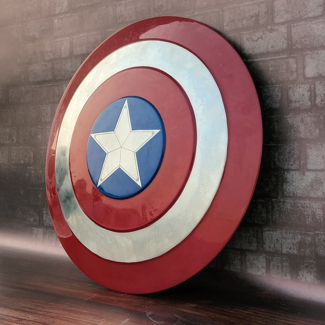 キャプテン・アメリカの盾：金属製プロップレプリカ、コスプレ用盾