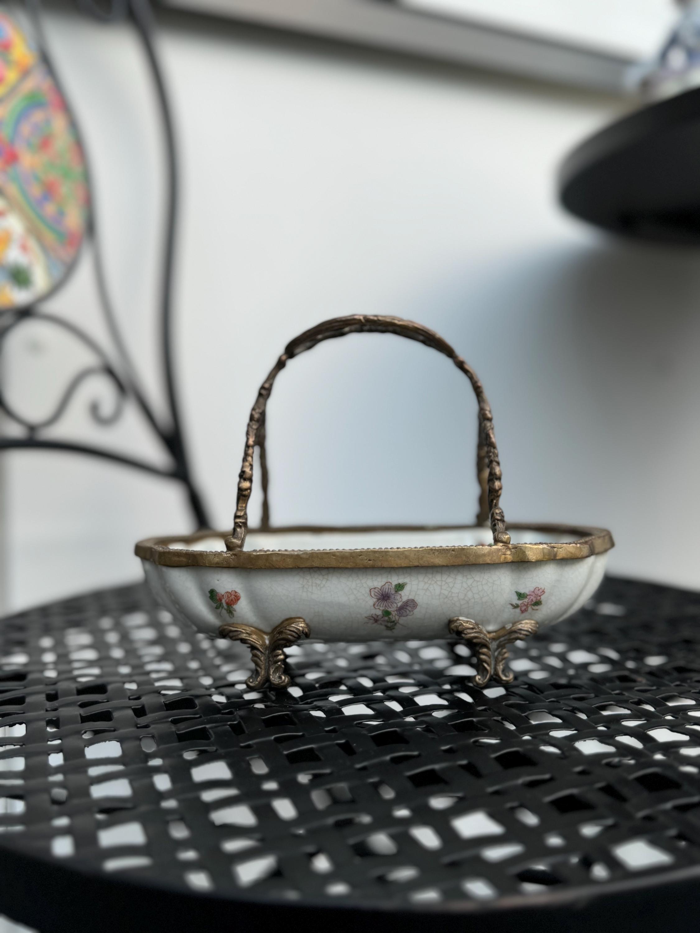 WL 1895 Wong Lee porcelain trinket dish craquelé keepsake dish floral motives ornate bronze handles home office decor jewelry storage gift