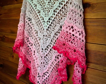 Delicate crochet scarf, Deilephila