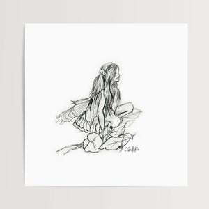 Niño interior: impresión artística en blanco y negro (sin marco), arte de hadas dibujado a mano, arte de niña caprichosa, dibujo a lápiz en blanco y negro, decoración de habitación femenina