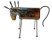 Keramik Pferd mit Metallteilen und Borstenmähne – kreative Deko-Figur für Wohnzimmer, Büro uvm. für Pferdeliebhaber, handgefertigte Unikate