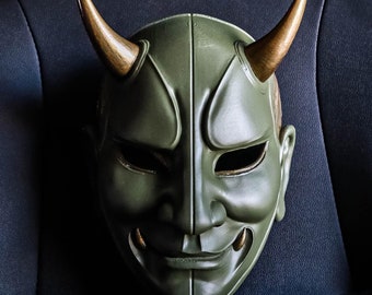 Emerald Fury Handcrafted Japanese Oni Demon Mask - Traditional Yokai Wall Art for Cosplay & Decor