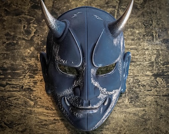 Black Gold Oni Demon Samurai Japanese Traditional Mask – Wearable