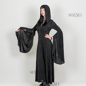 Gothic Wedding Dress Velvet Black Lace Victorian Backless Evening Formal Gown Alternative Fashion