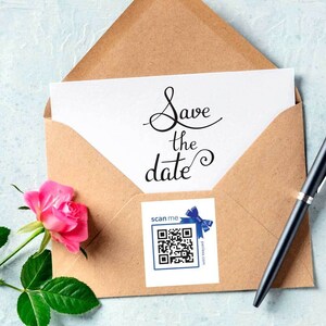 Cadeaulabelstickers waaraan je je eigen video kunt toevoegen. Ontwerpen met strikken voor alle gelegenheden.