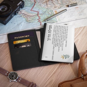 Funda para pasaporte con la oración del viajero (Tefilat Haderech) - Piel sintética negra - Soporte protector