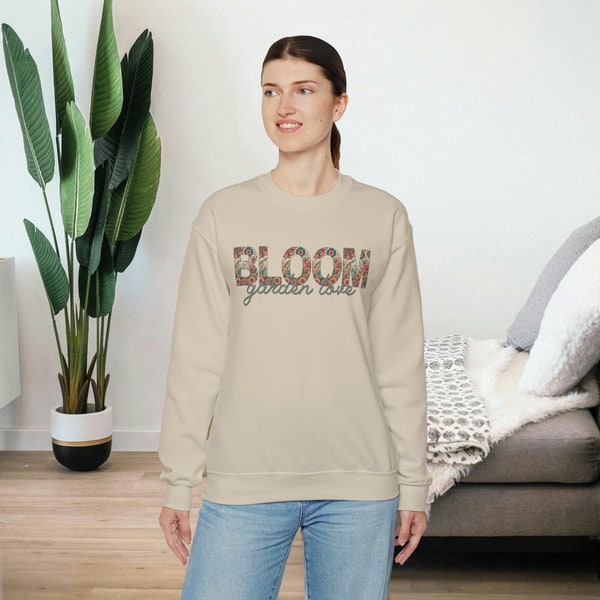 Sweatshirt Bloom Garden Love Print Heavy Blend™ Crewneck Pullover Boho Hippie