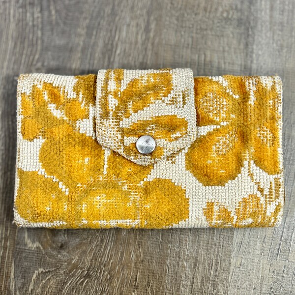 1970's Gold Floral Print Corduroy Wallet // Large Tri-Fold // Soft Leather Interior // Snap Closure // Retro Style