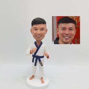 Custom Taekwondo Bobbleheads, Custom Kung Fu Bobbleheads, Custom Karate Bobbleheads, Custom Martial Arts Master Bobbleheads For Husband