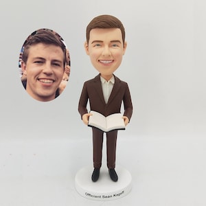 personalized teacher bobblehead, custom husband bobblehead, personalized statue for son, unique boyfriend gift, student graduation souvenir