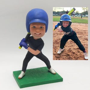 Custom baseball bobbleheads, best gifts for young baseball players, personalized gifts for baseball players, baseball player bobbleheads