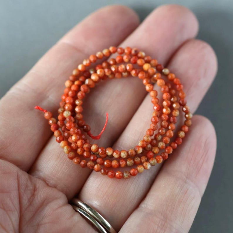 Perles de corail éponge naturel 2 mm Perles micro-facettes Perles de corail véritable 15" Perles de pierres précieuses scintillantes pour la fabrication de bijoux Cadeau pour bricoleur image 4