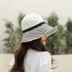 Striped Wide Brim Sun Hat – Foldable UV Protection Summer Hat with Black Trim, Elegant Travel Hat for Women