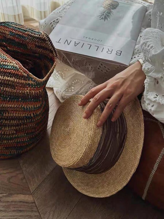 Vintage Straw Boater Hat: Elegant Summer Sun Hat With Brown  display picture 1