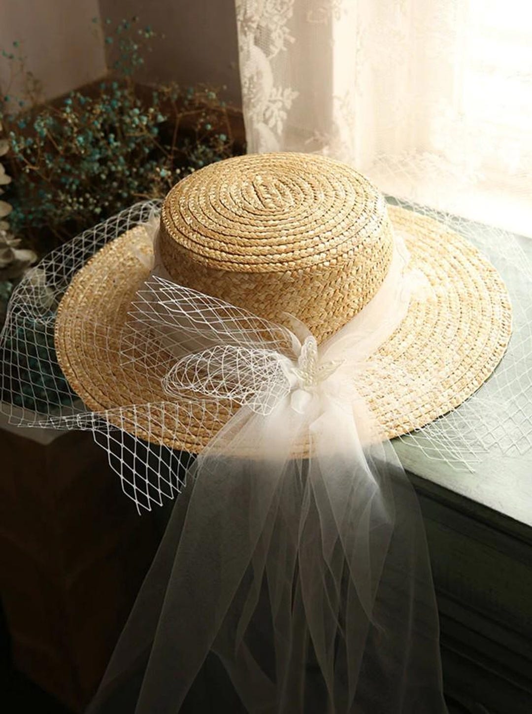 Handmade Straw Boater Hat With Tulle Veil: Vintage Wide Brim  display picture 1