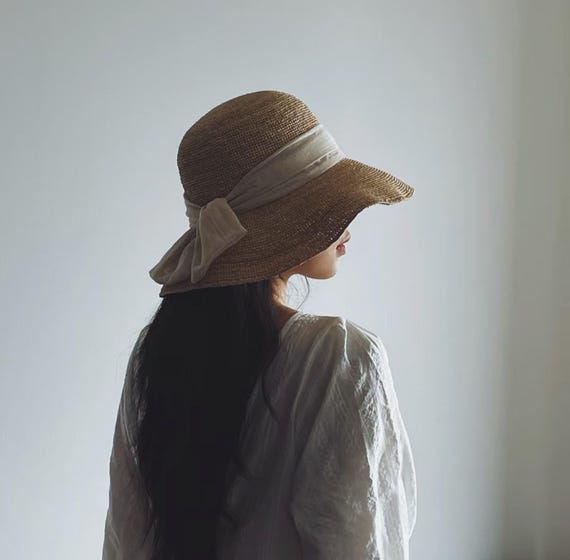 Wide Brim Straw Sun Hat: Elegant Boho Beach Style