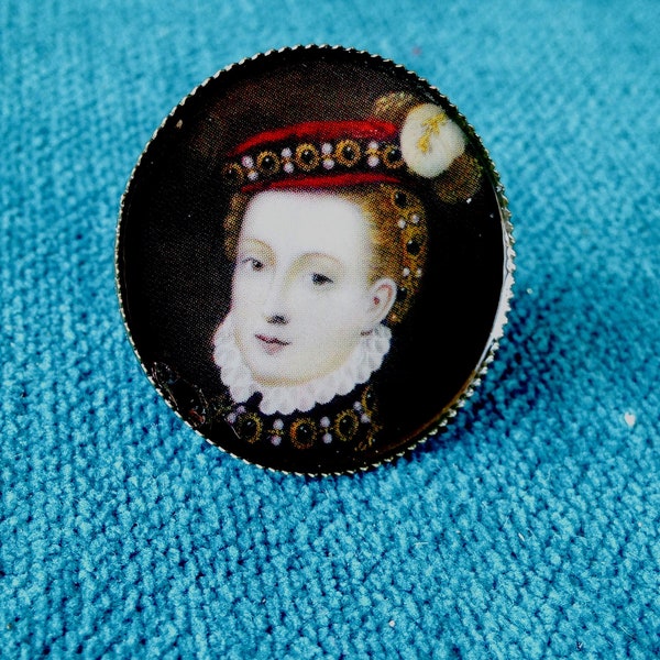 Bague historique MARY STUART Reine d'Ecosse portrait rond support bague bronze résine sans cabochon Bijoux Renaissance par The Sausage