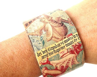 Bracelet médiéval LE GRIFFON d'après la tenture de Saint Etienne intérieur menthe upcycling bijou fait main par The sausage